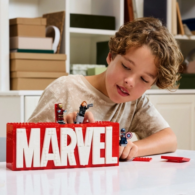 Lego Marvel Logo Set with Avengers Minifigures