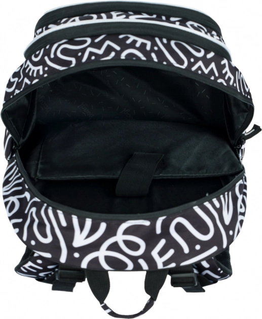 Spacious Compartments and Organizer