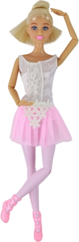 A real ballerina in the kids’ room