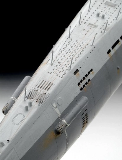 German Submarine Model Type XXI 1:144