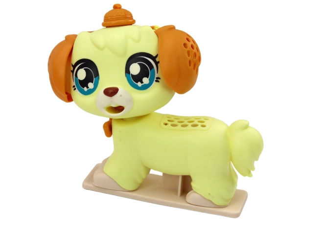Animal figurine with unusual details