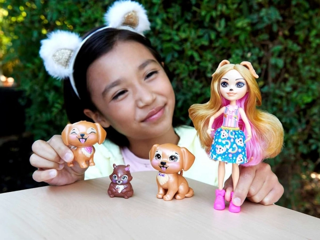 Enchantimals Doll with Golden Retriever Puppies and Squirrel