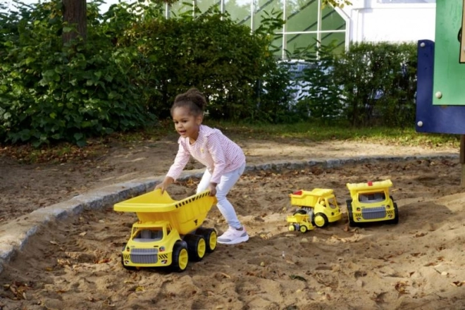 Big Power Worker Mega Dump Truck