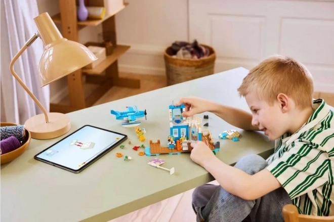 Creative building with the LEGO Builder app