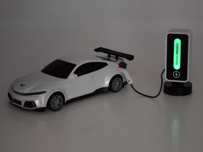 Remote Control Electric Racing Car with Charger Station