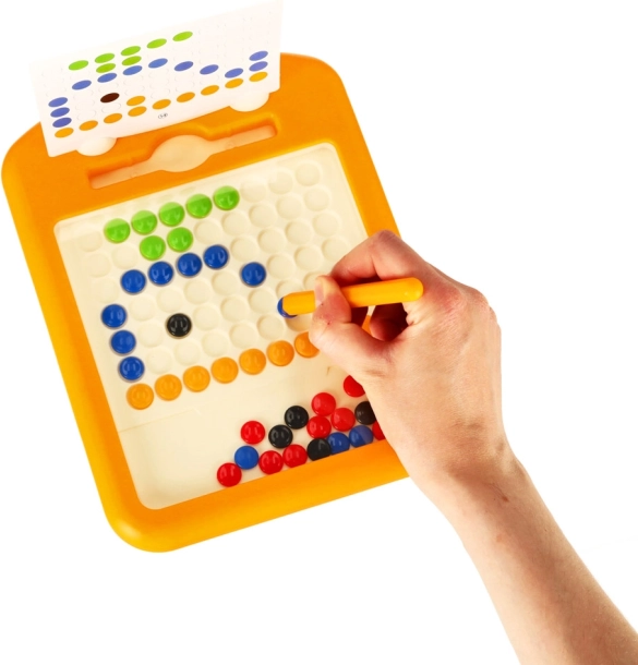 Magnetic stylus and 40 beads for precise play
