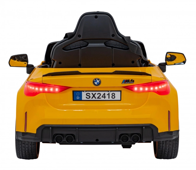 BMW M4 Vehicul Alb – Žluté