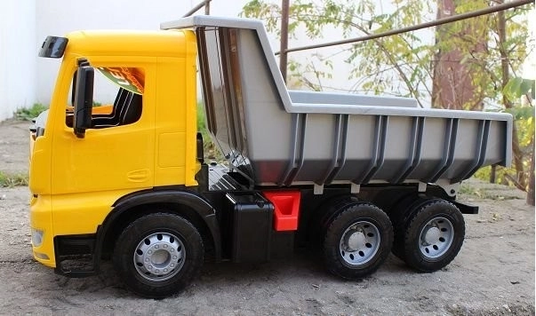 Mercedes Arocs Giants Dump Truck