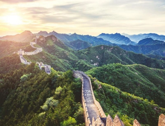 Great Wall of China Sunlit 2000 Piece Puzzle