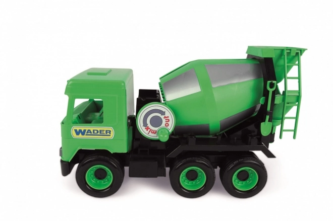 Green Cement Mixer Middle Truck