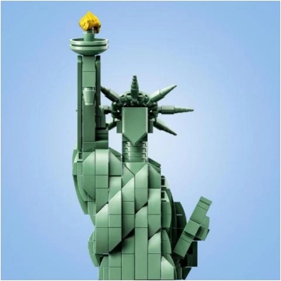 Faithful statue with golden torch