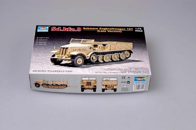 German Sd.Kfz.9 Heavy Tractor 18t Type F3 Model Kit