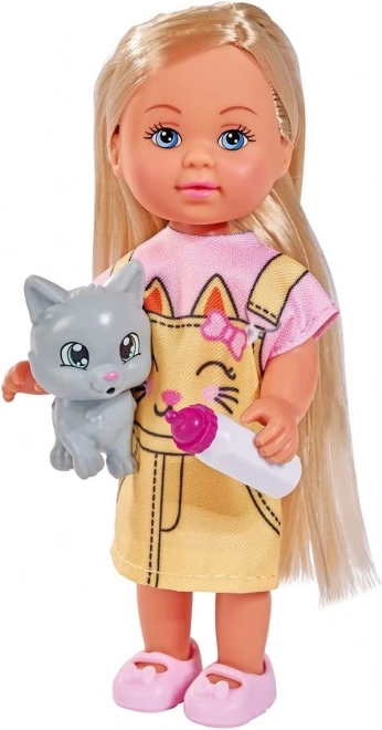 Cute kitten as an accessory