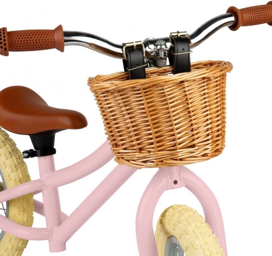 Stilna pletena košarica za drobnarije