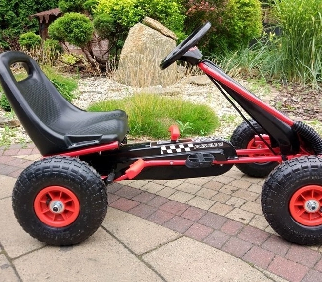 Pedal Air Kart + Inflatable Tires + Adjustable Seat – Red