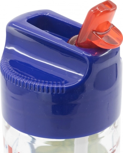 Szivárgásmentes, felpattintható kupak szívószállal