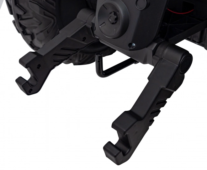 Kindertraktor mit blauem Anhänger