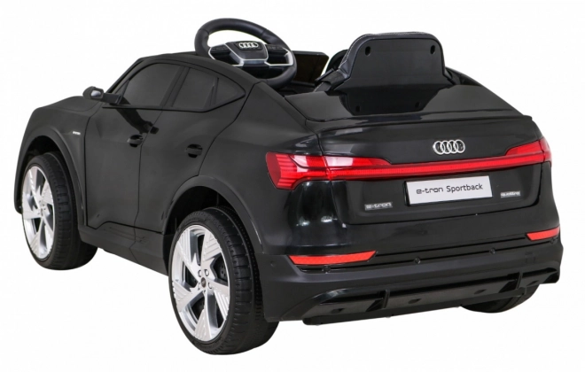 Audi E-Tron Sportback pre deti + Pilot + pohon 4x4 + pomalý rozjazd + rádio MP3 + LED – čierna