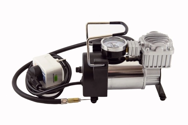 Air Compressor 150 PSI with Attachments