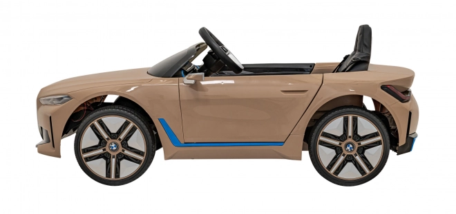 Auto BMW i4 na akumulátor pre deti biele – Zlaté
