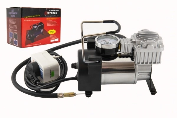 Air Compressor 150 PSI with Attachments