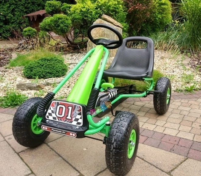 Pedal Air Kart + Inflatable Tires + Adjustable Seat – Green