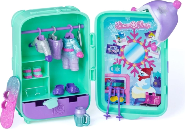 Suitcase with wardrobe for play anywhere