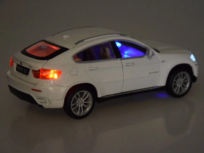 BMW X6 Metal Model Car 1:32 Scale with Lights and Sound