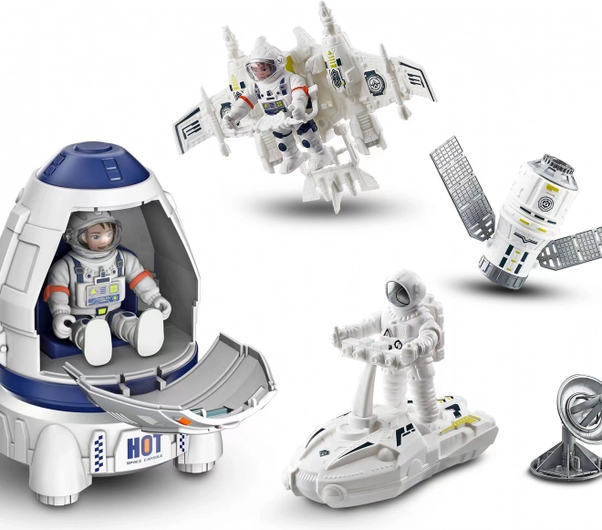 Space set with rocket and 2 astronaut figures