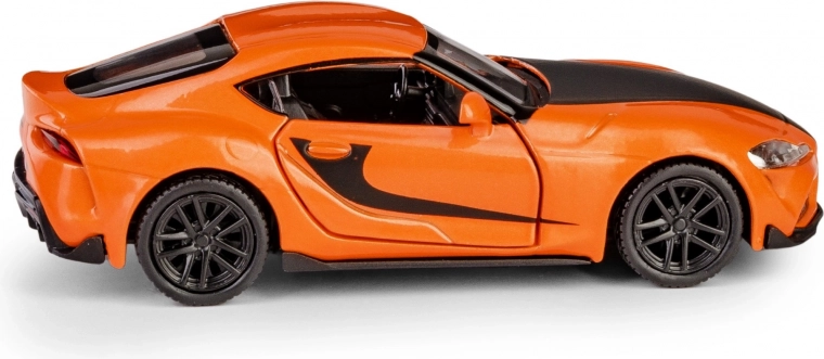 Carrozzeria in metallo e costruzione resistente