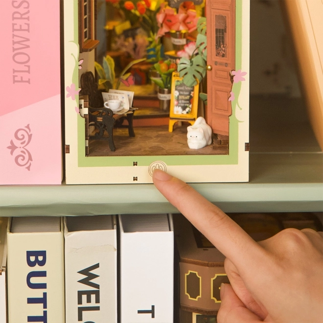 3D Puzzle Bookend Flower Corner