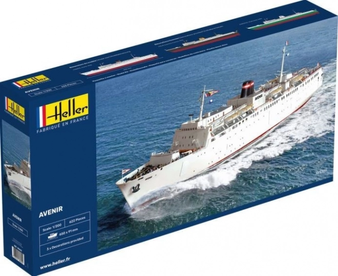 Plastic Passenger Cargo Ferry Model Avenir 1/200