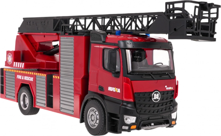 Action réaliste avec canon à eau fonctionnel