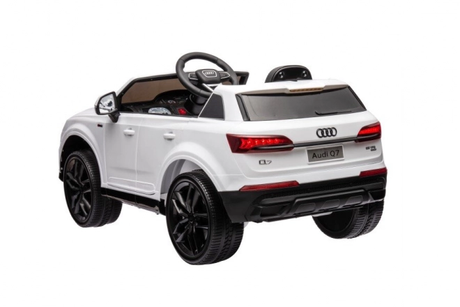 Audi Q7 Electric Ride-On Car White