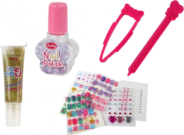Everything for kids’ manicure