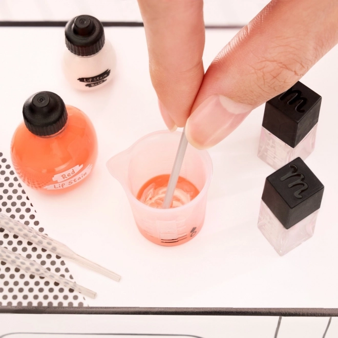 Miniverse Figures - Create Your Own Mini Makeup Display