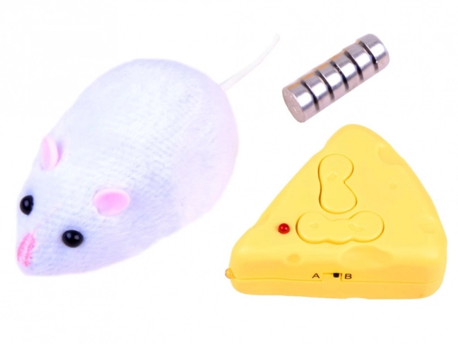 Remote Controlled Toy Mouse – White