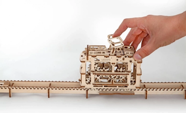 Adjustable track incline and gravity run