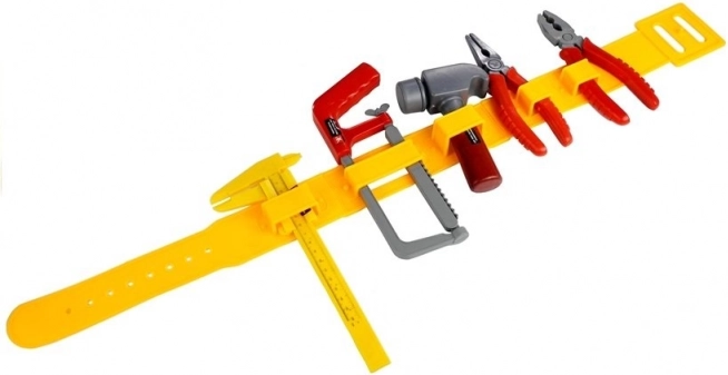 Practical belt keeps tools at hand