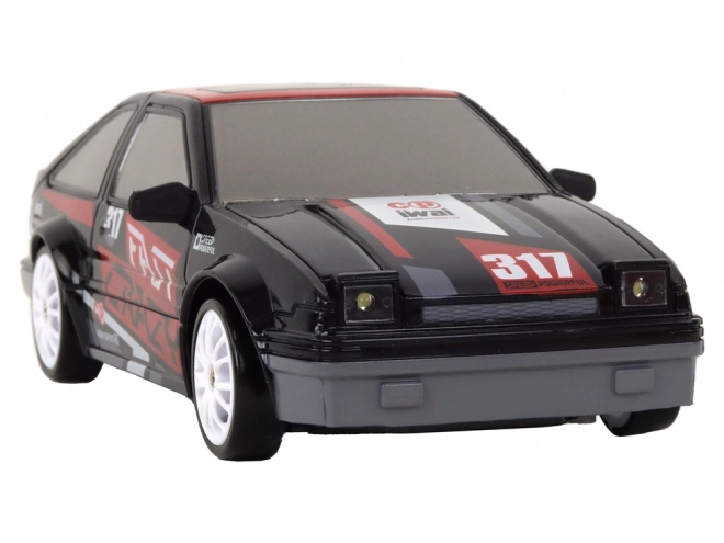 Zuverlässiges ferngesteuertes Sportauto im Maßstab 1:24 mit austauschbaren Rädern