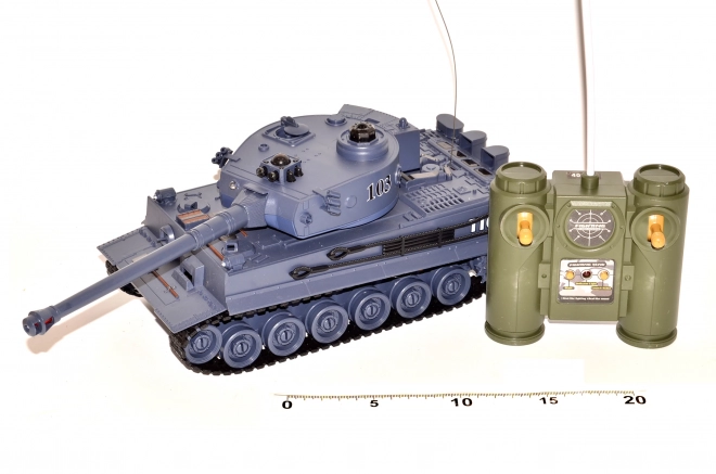 Remote Control Tank with Rotating Turret