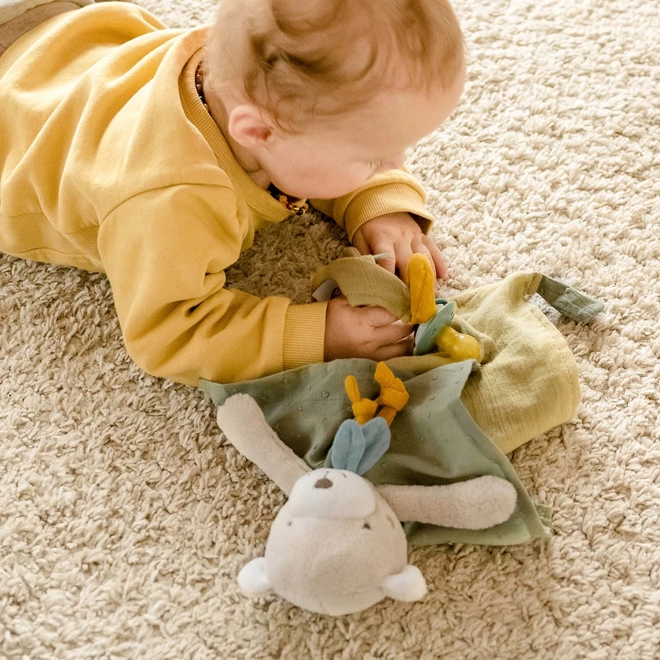 Practical pacifier ring