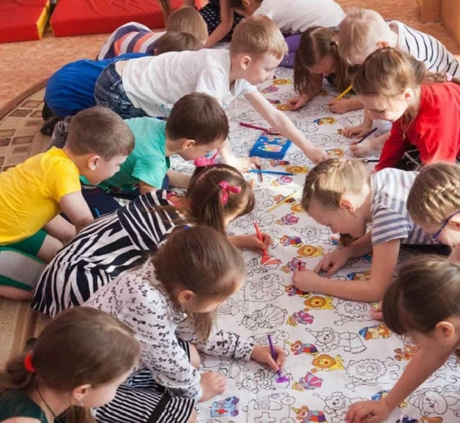 Coloring Tablecloths - Fabulous Zoo