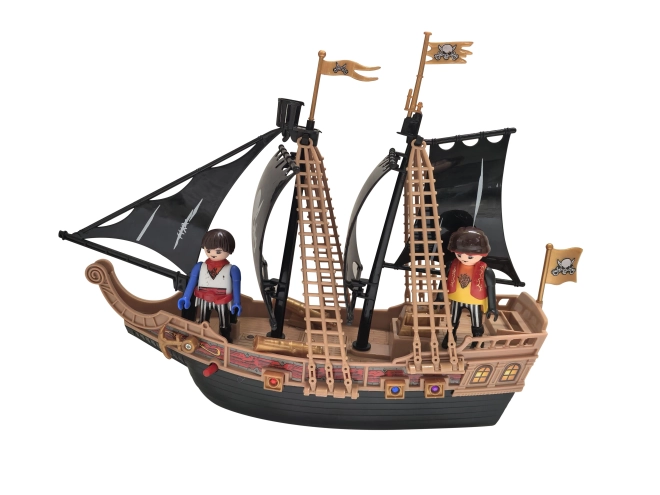 Pirate Ship with Figurines and Effects