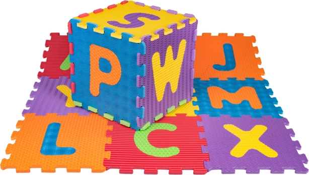 Alphabet learning with removable letters