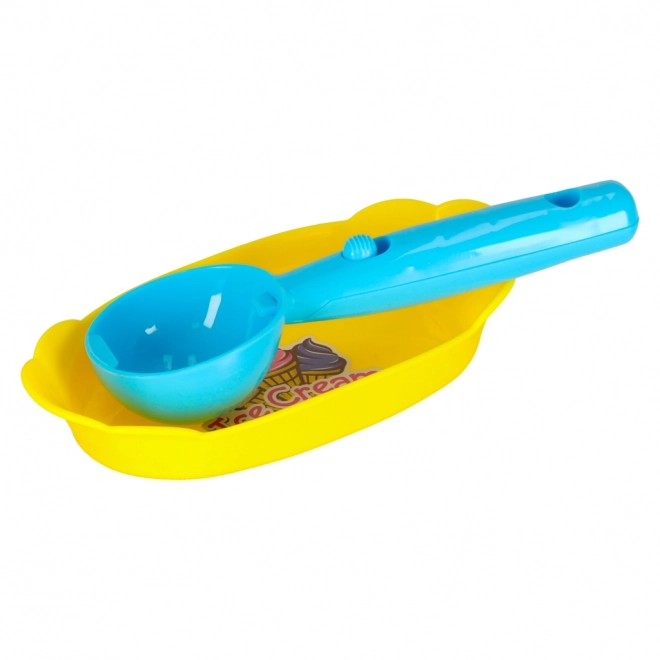 Cesto da picnic con dessert