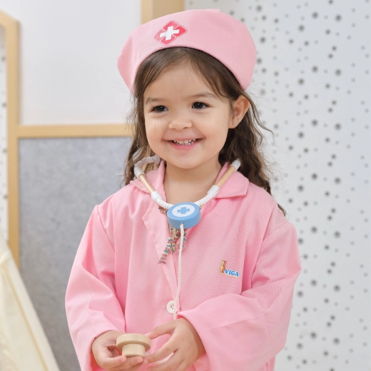 Támogatja a szerepjátékot, az empátiát és a kommunikációt