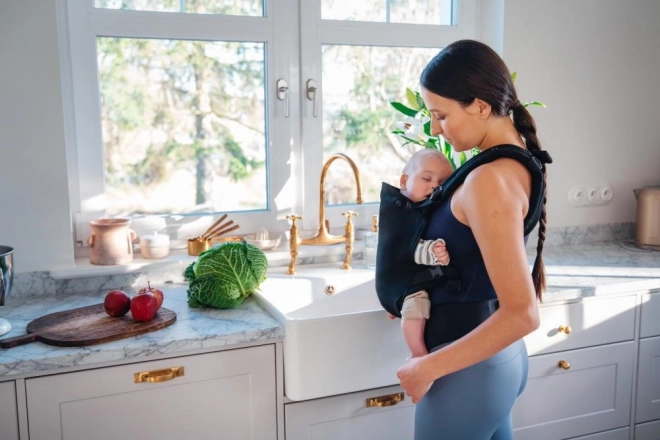 Ergonomic Baby Carrier MoMi Collet