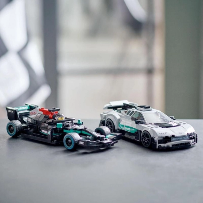 Lego Speed Champions Mercedes-AMG F1 Car Set