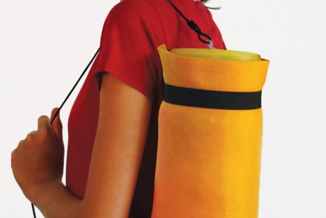Practical carry handle